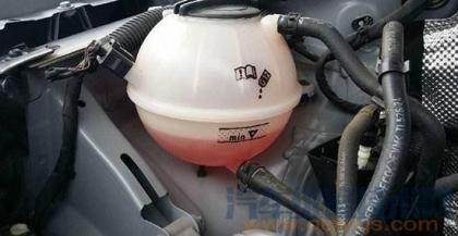 检查发动机冷却液的正确方法 汽车维修技术网