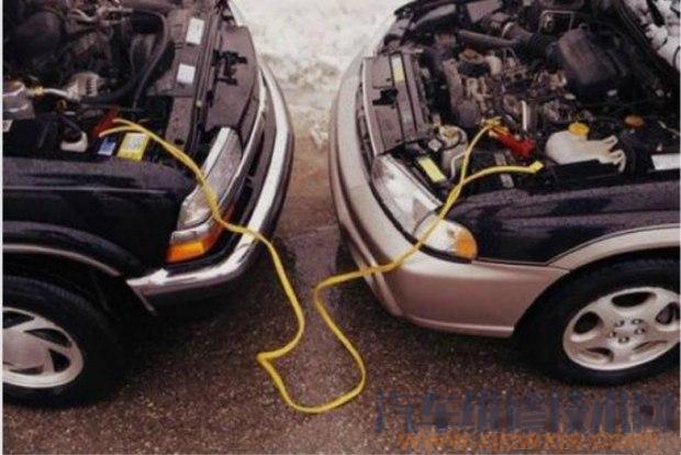【汽车蓄电池亏电怎么办 如何避免蓄电池亏电】图4