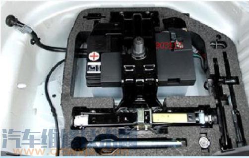 【汽车蓄电池的拆卸与安装步骤（图解）】图3