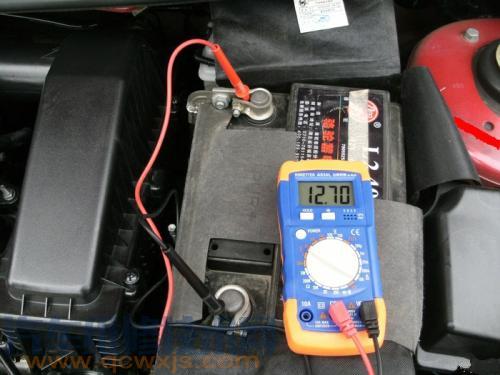 【汽车蓄电池电压多少伏为正常 汽车蓄电池正常电压】图3