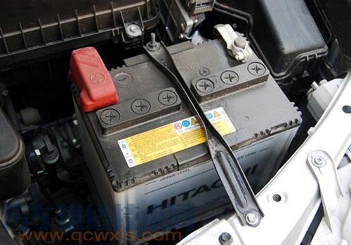【汽车蓄电池更换周期 汽车换电瓶要注意什么？】图1
