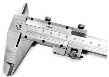 【游标卡尺的作用、结构、使用方法及注意事项】图1