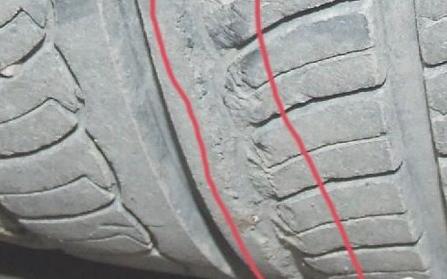 汽车轮胎的异常磨损爆胎的因素和故障排除