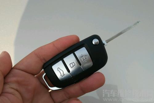 【汽车钥匙保养方法 汽车钥匙使用注意事项】图1