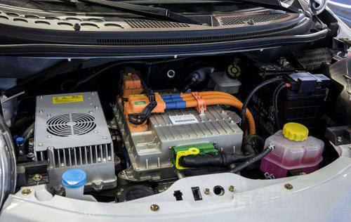 汽车蓄电池的保养与维护介绍