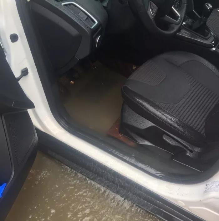 水泡到车的座位底下的位置算泡水车吗？