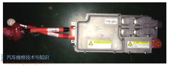 电动汽车高压配电系统的内部构造、功能、故障诊断