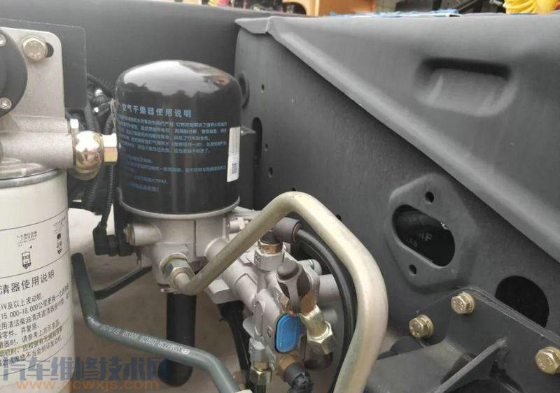 汽车储液干燥器的检修的方法