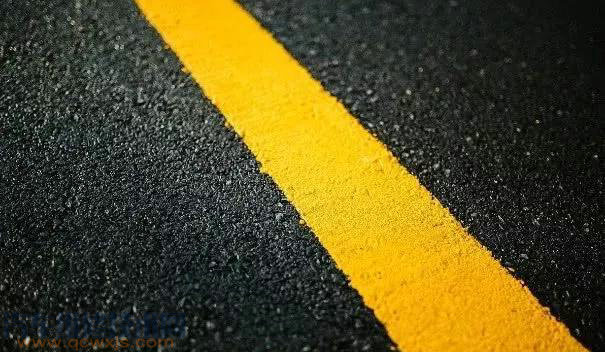 【路上双黄线和单黄线的区别在哪？？】图1