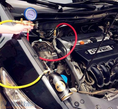 汽车空调充氟检漏的操作方法