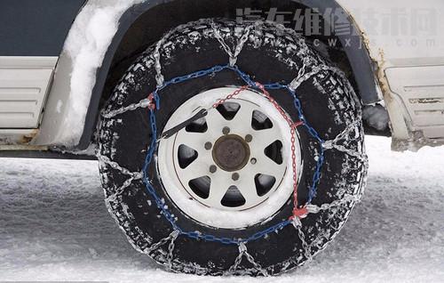 防滑链应该装在哪个轮胎上 防滑链安装和使用的注意事项