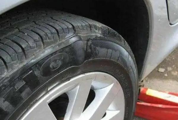 汽车轮胎鼓包能修复吗