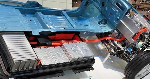 新能源汽车电池能用多久