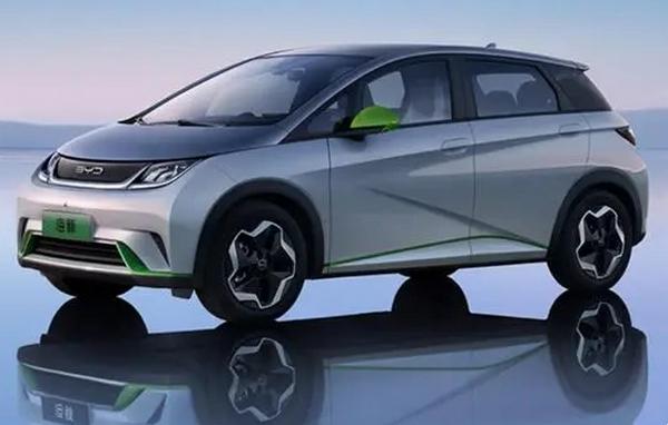 新能源汽车多久更换一次电池