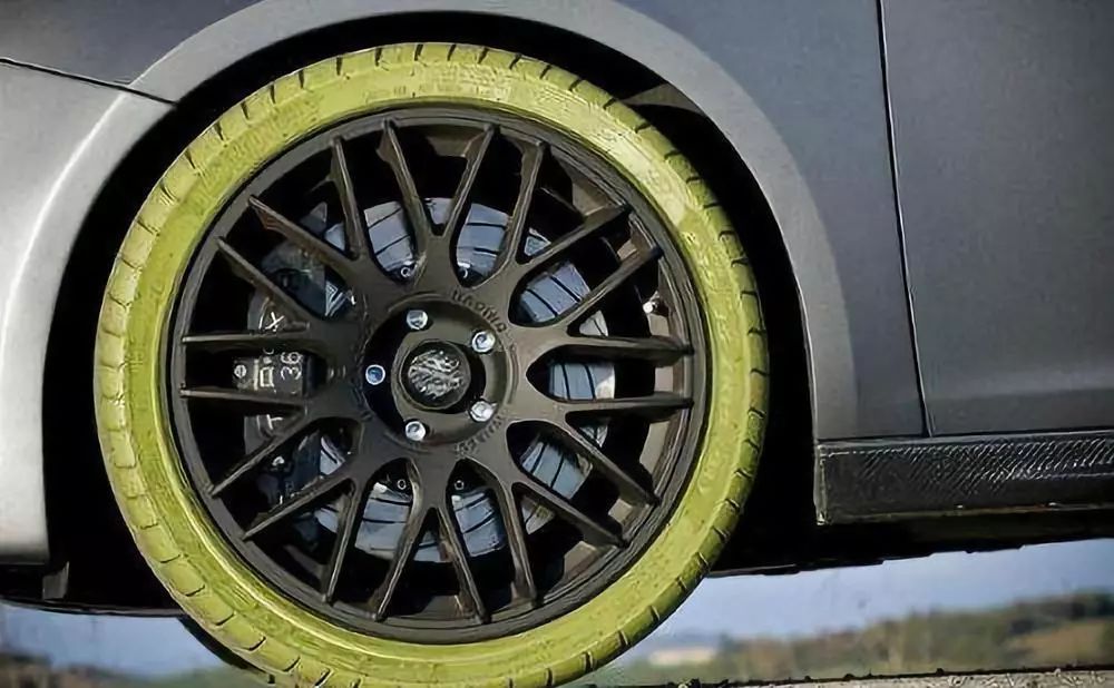 如何给轮胎配轮毅 轮载尺寸和轮胎匹配表 看这个免入误区！